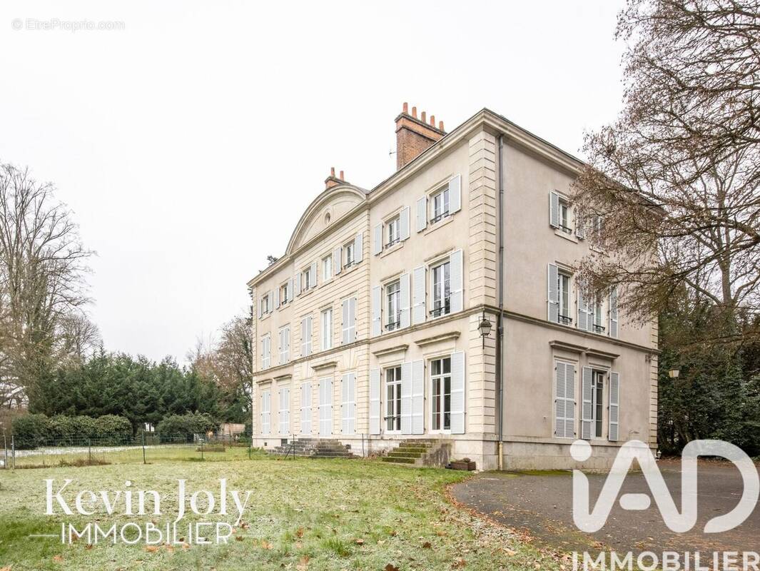 Photo 1 - Appartement à SAINT-JEAN-DE-BRAYE