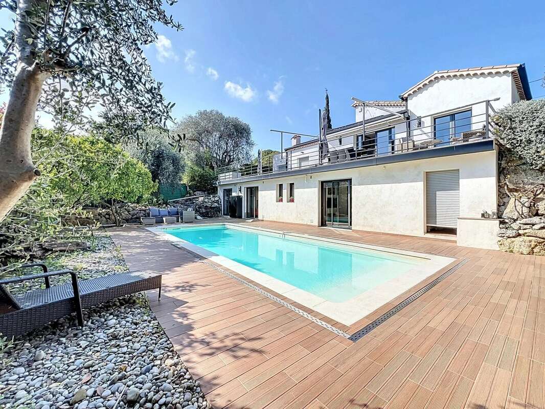 Maison à MOUGINS