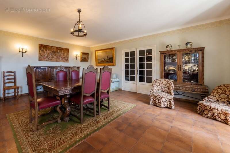 Maison à LES ANGLES