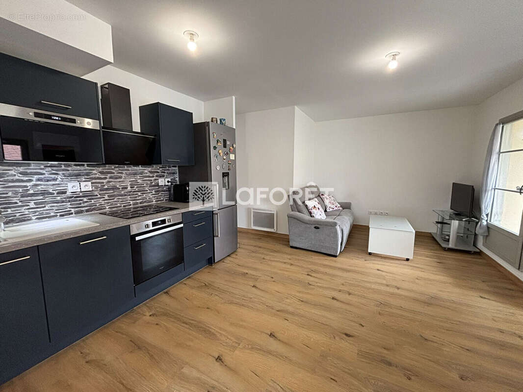 Appartement à LAMORLAYE