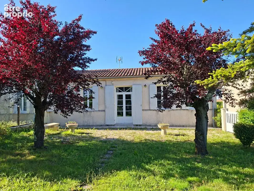 Maison à SAINT-ESTEPHE