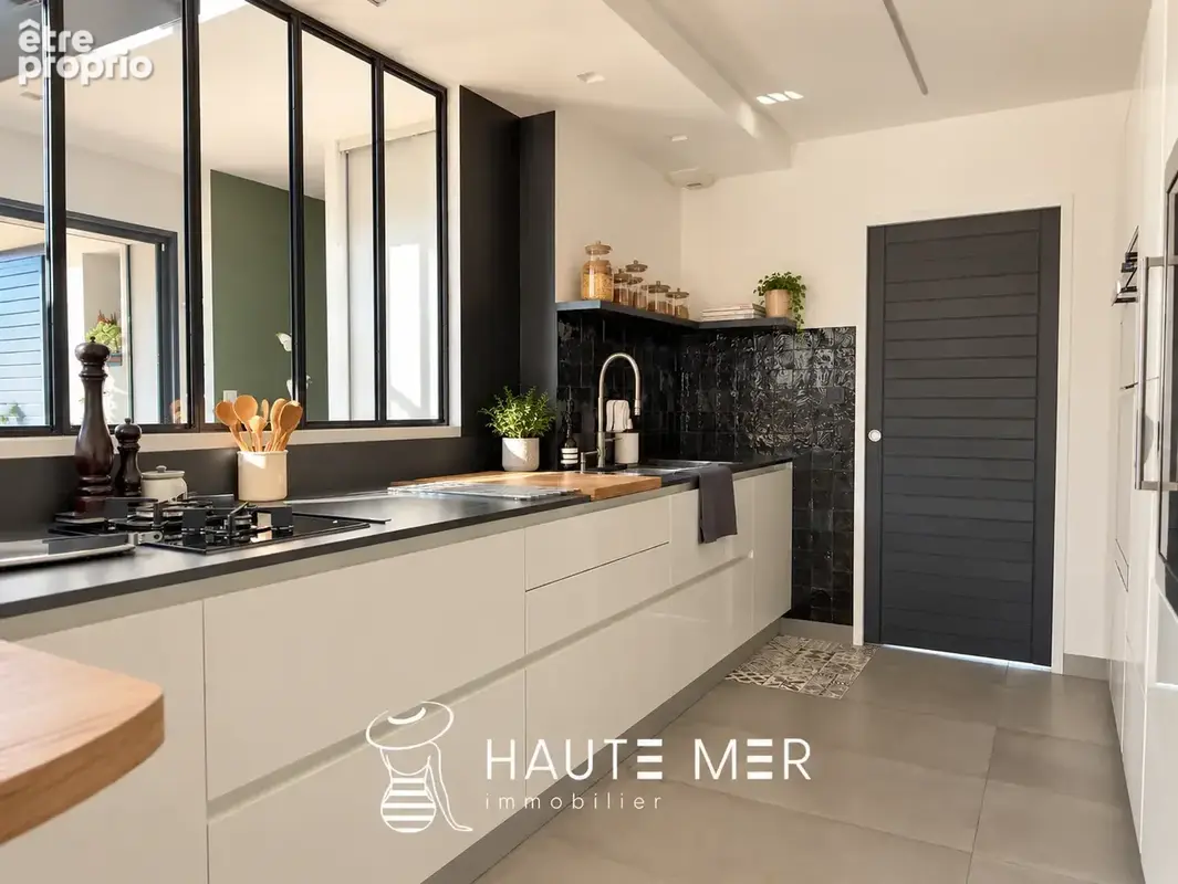 CASSIS — Une parenthèse contemporaine au cœur de la ville - photo 15