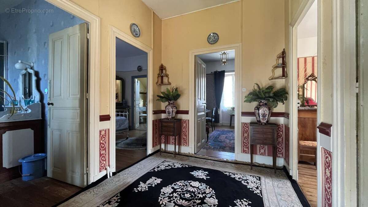 Maison à SAINT-DIDIER-SUR-ARROUX