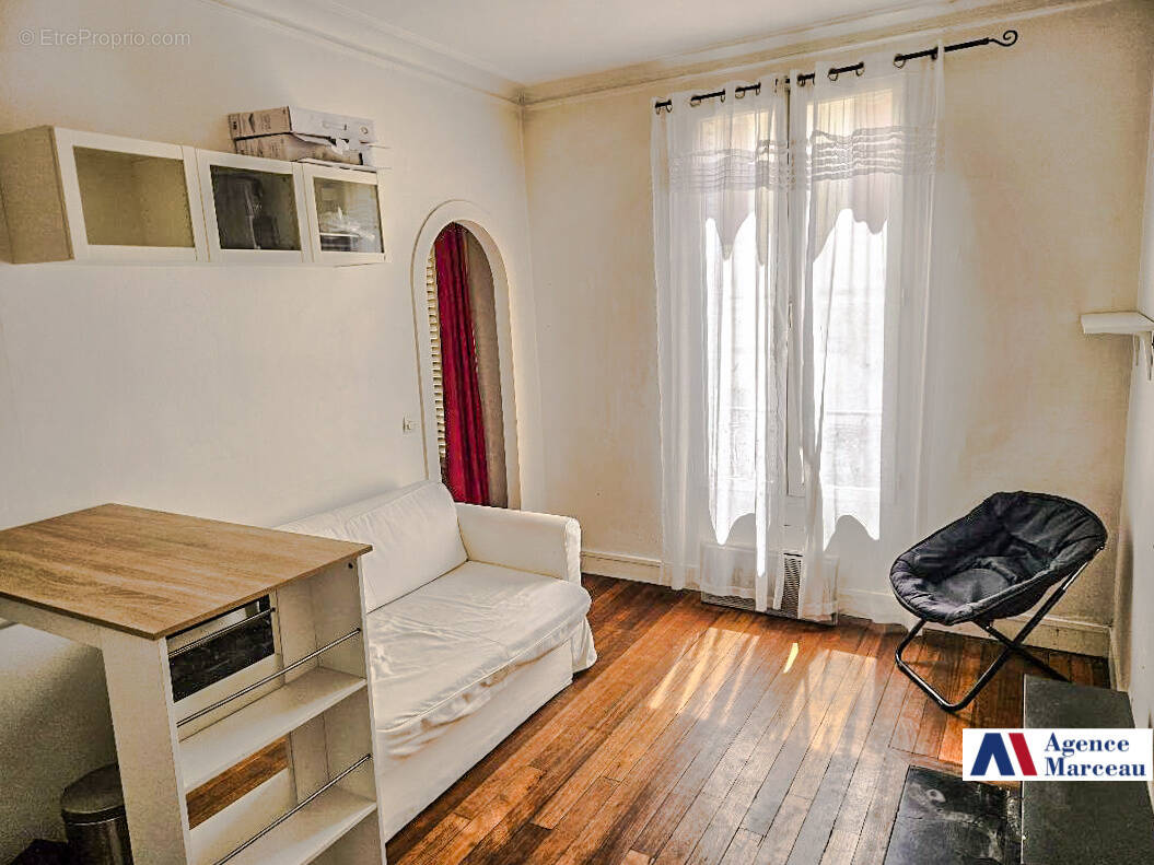 Appartement à COURBEVOIE