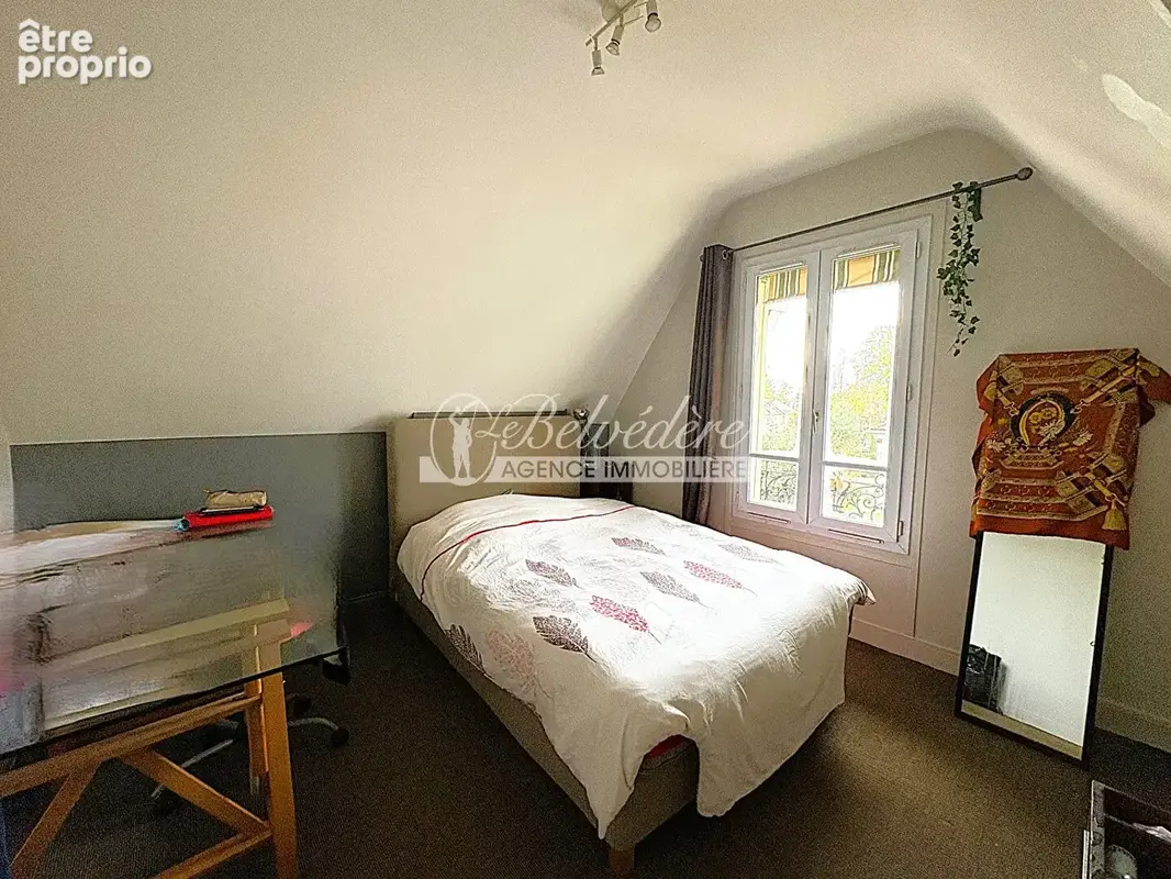 Maison Saint Prix 10 pièce(s) 225 m2 - photo 15