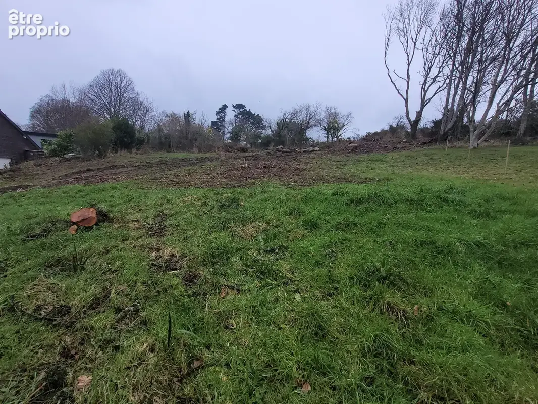 Terrain constructible, la mer à  moins de 10 min, secteur calme ... - photo 2