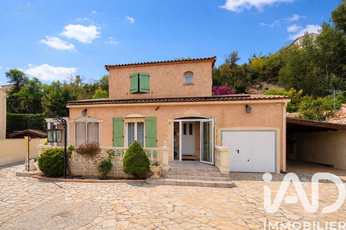 Photo 1 - Maison à EVENOS
