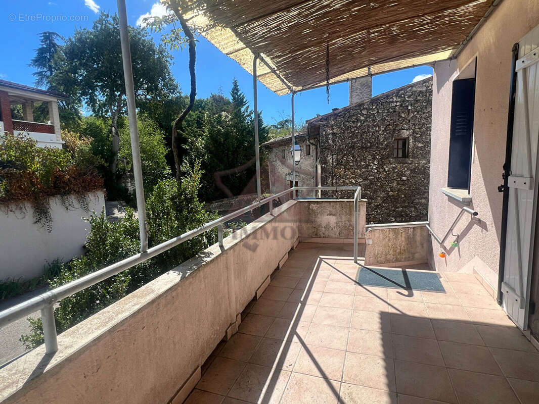 Maison avec terrasse - photo 2