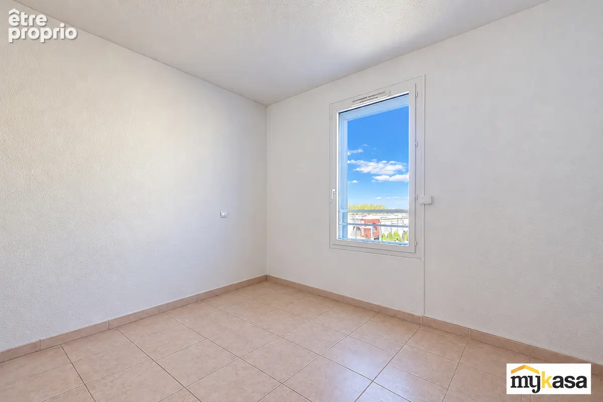 Appartement T2 Port Saint Louis Du Rhone 2 pièce(s) 50.20 m2 - photo 6