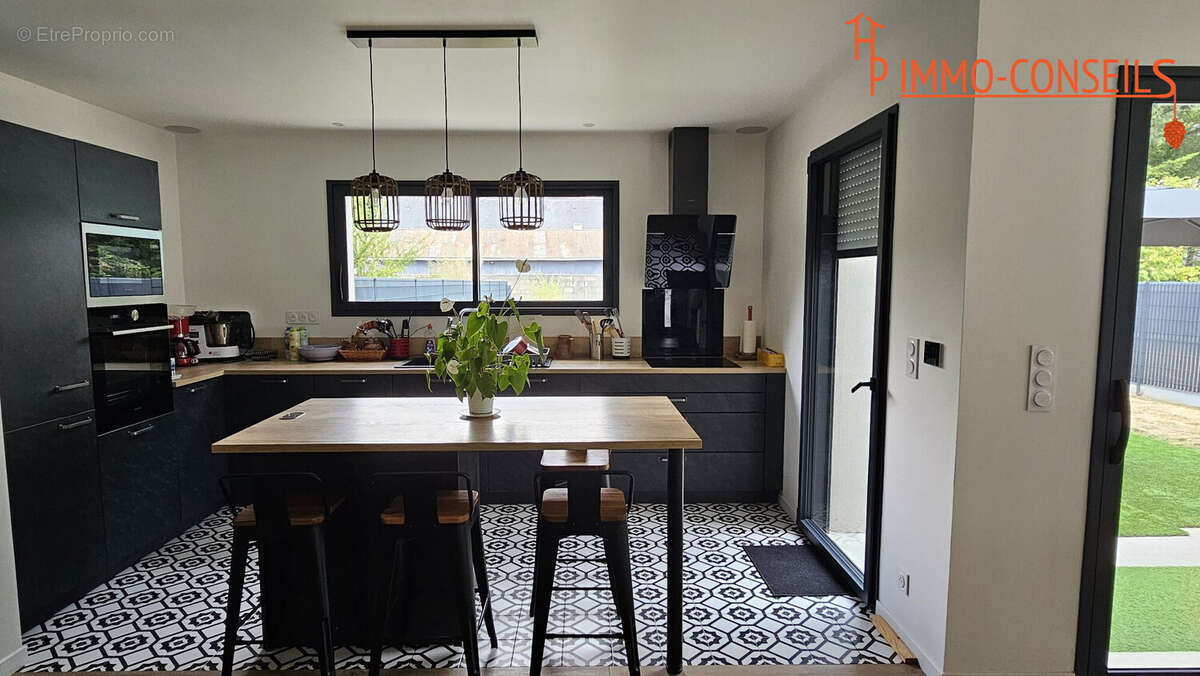 Maison 130 m² à Nort-Sur-Erdre  - photo 2