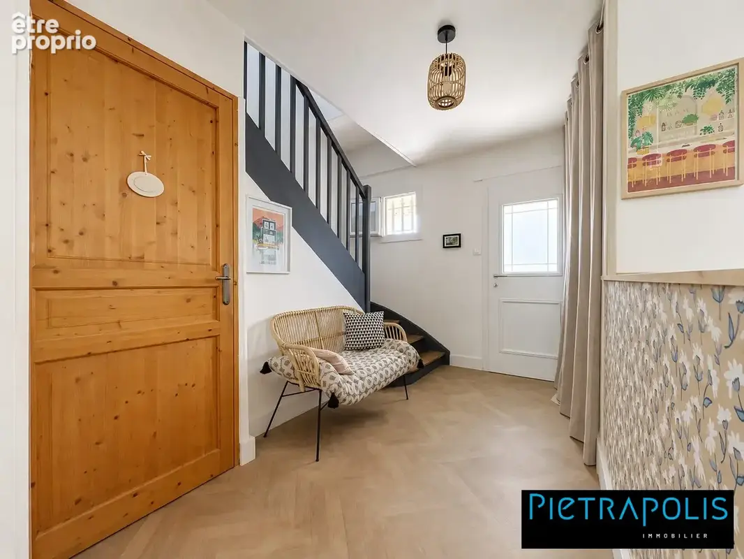 Maison 6 pièces 137 m² à vendre à Meyzieu (69330) - photo 8