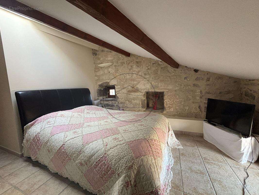 Maison à BARJAC