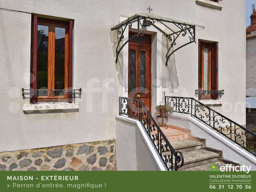Maison à CHAZELLES-SUR-LYON