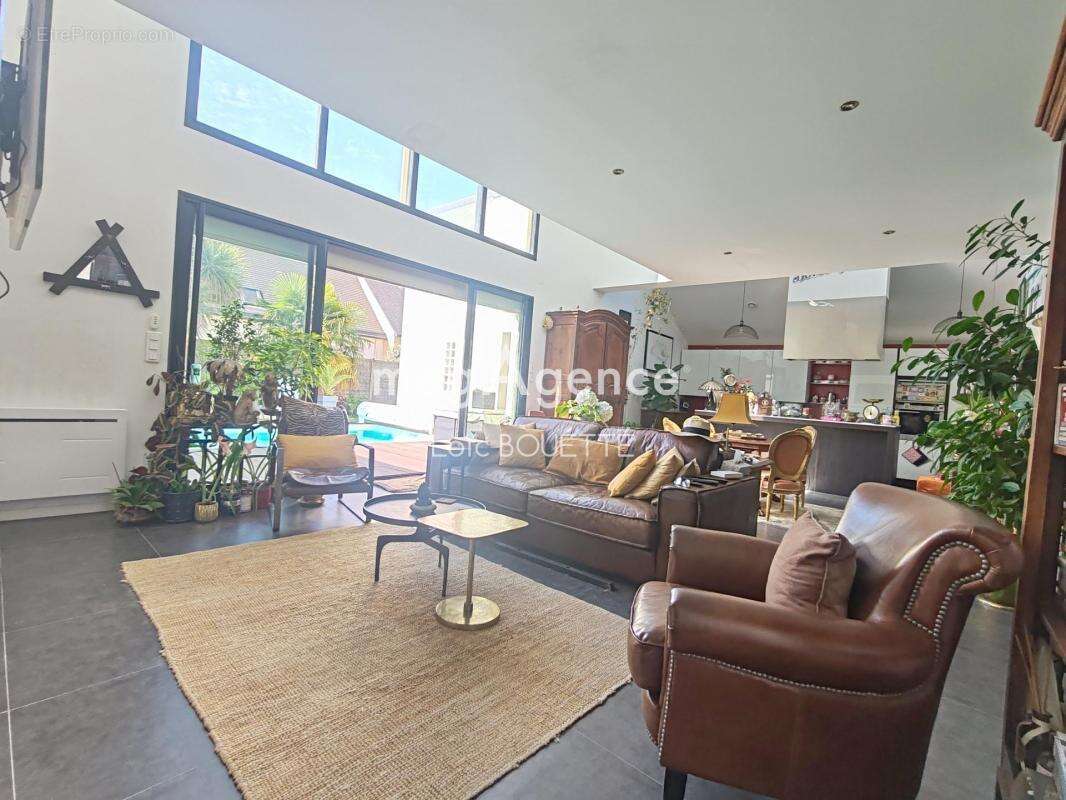 Maison à LA MEZIERE