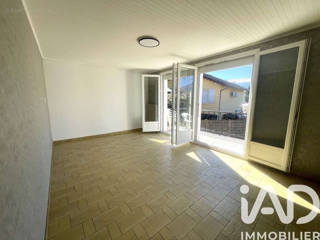 Photo 2 - Maison à CHAMP-SUR-DRAC