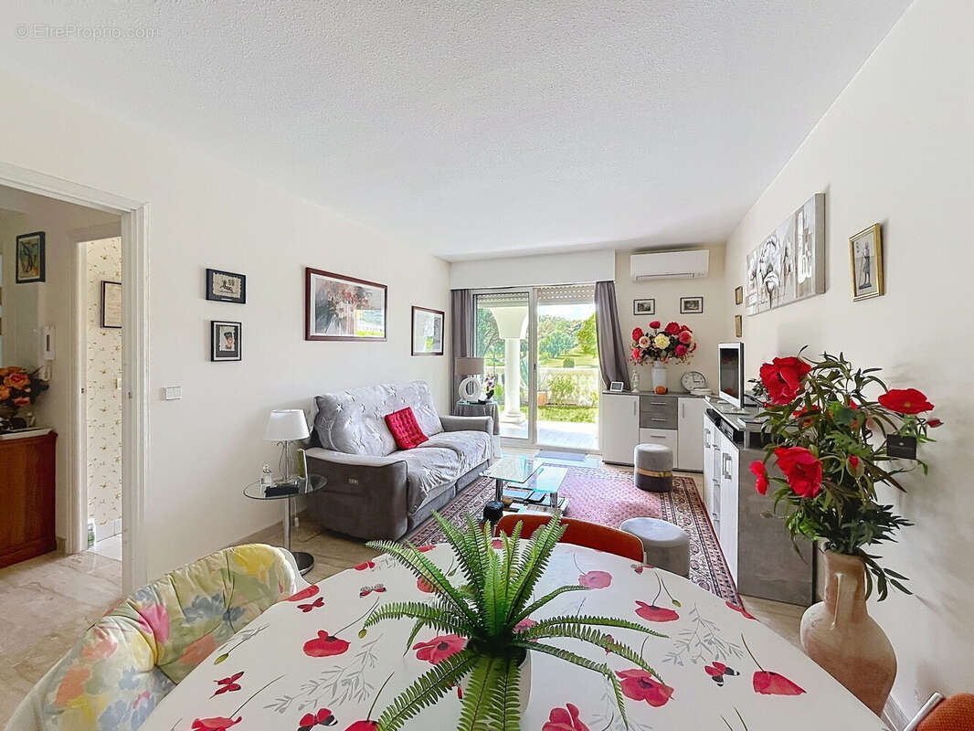 Appartement 45 m² à Mandelieu-La-Napoule  - photo 7