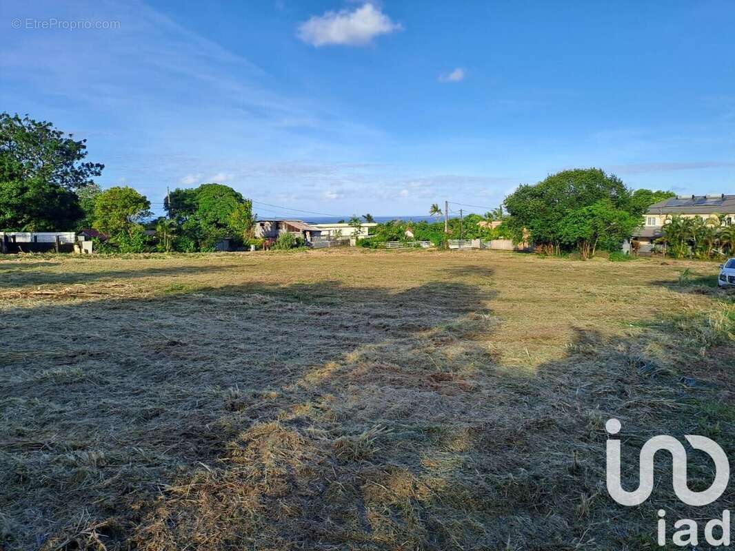 Photo 2 - Terrain à SAINT-BENOIT