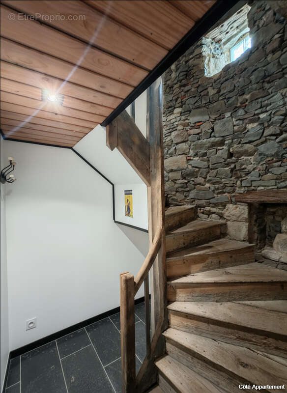 Maison à LA ROUXIERE