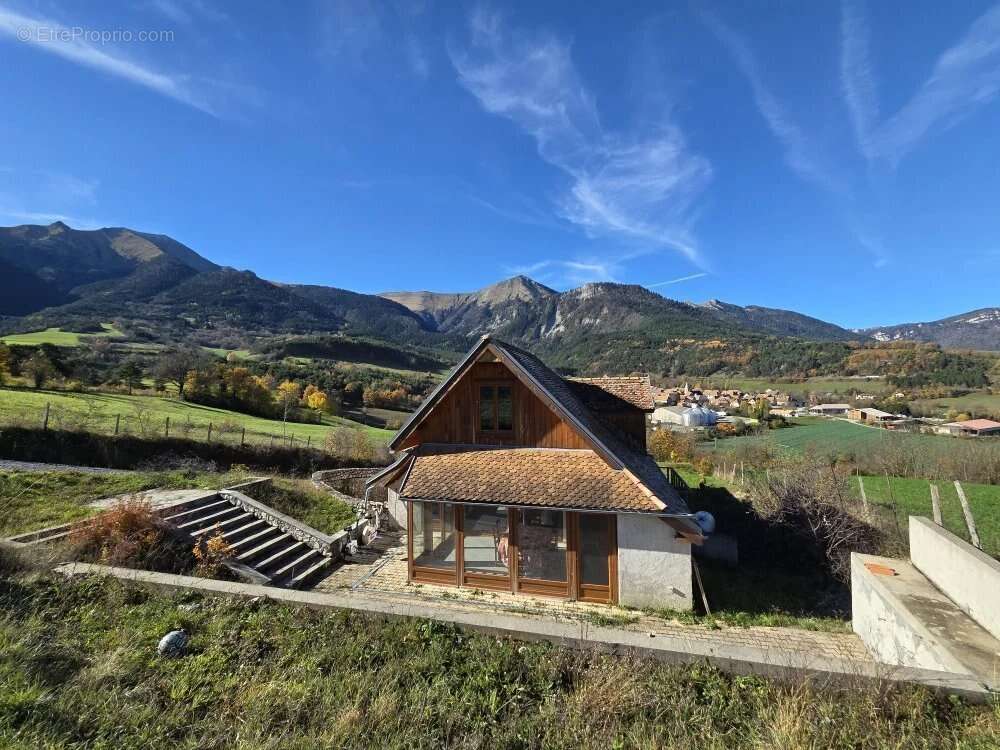 Maison à SAINT-MAURICE-EN-TRIEVES