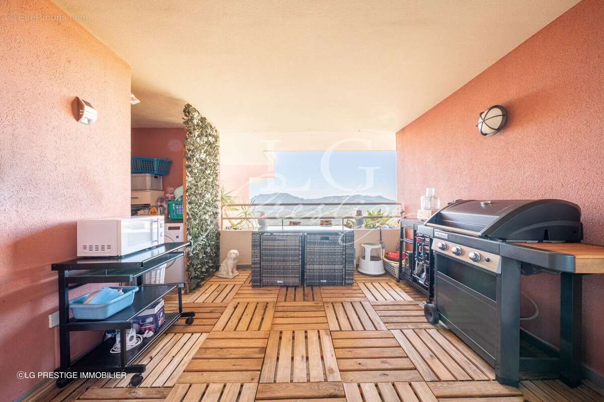 Appartement à MANDELIEU-LA-NAPOULE