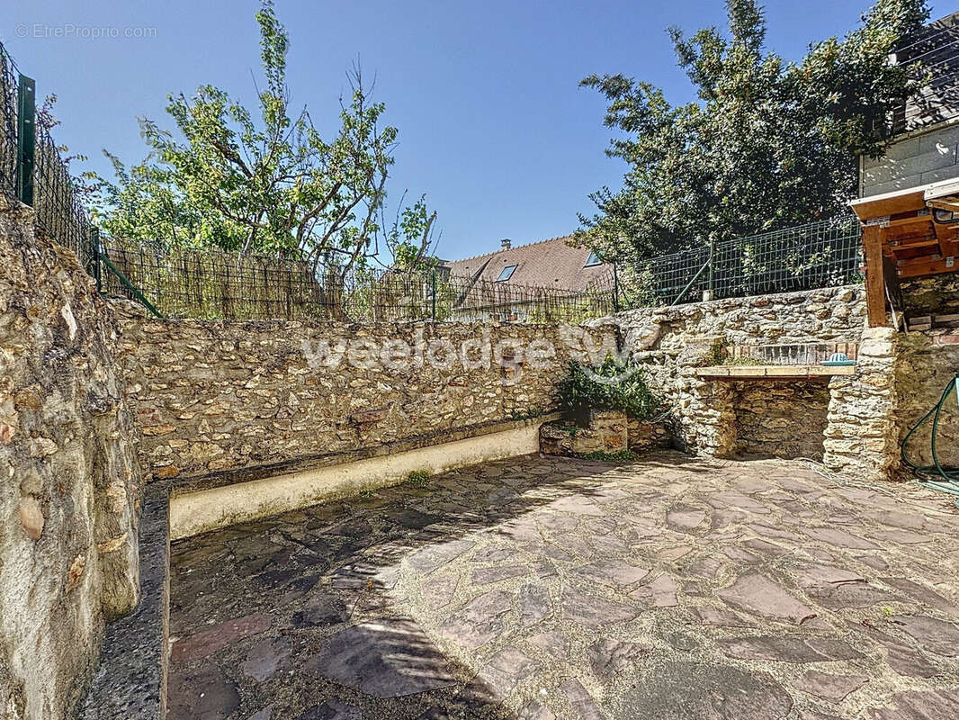 Maison 115 m² à Chanteloup-Les-Vignes  - photo 2