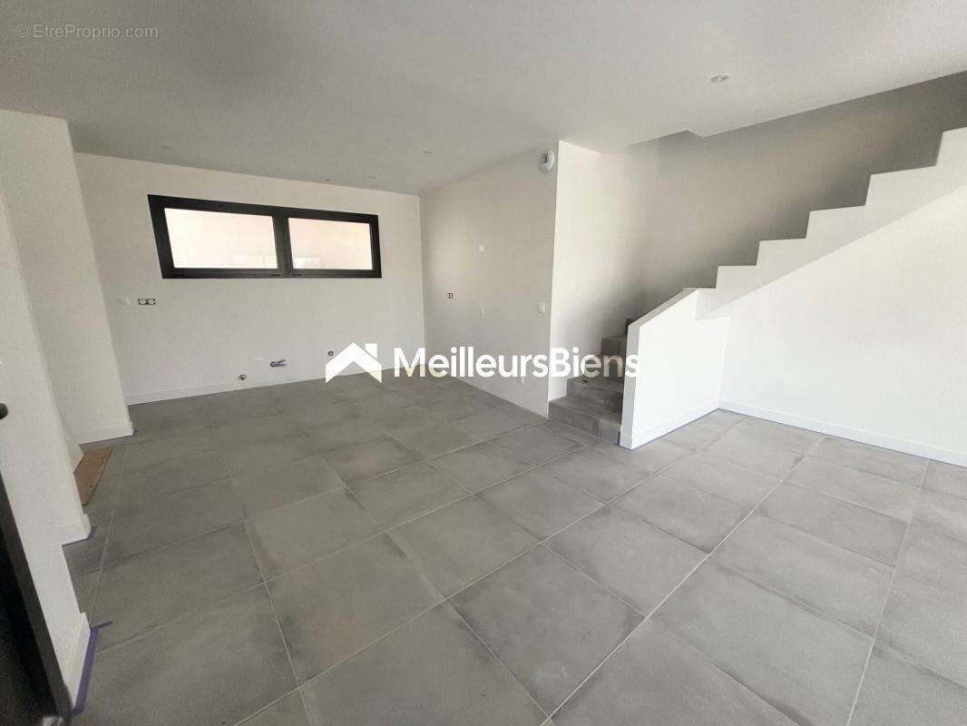 Villa de 130 m2 avec jardin - photo 5