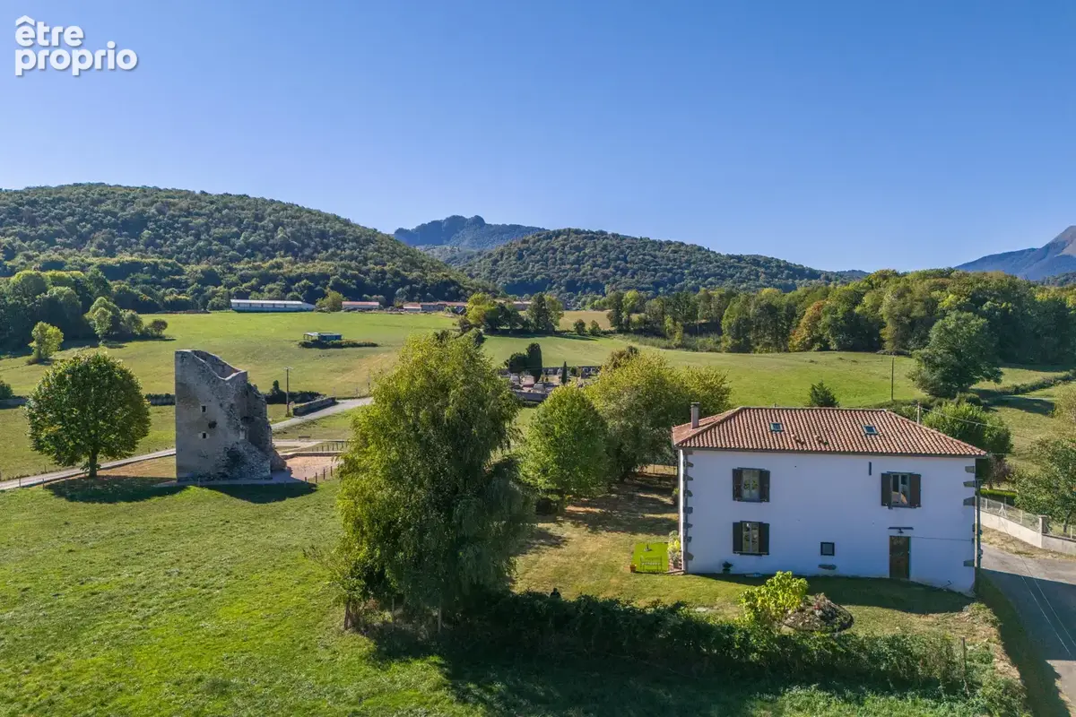 Maison de village avec sa ruine - photo 1
