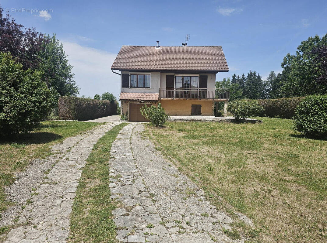 Maison à VERNIERFONTAINE