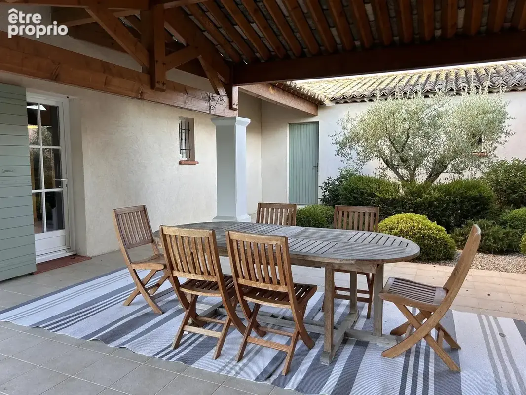 Maison 174 m² à Mallemort  - photo 4
