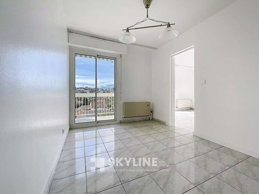 Appartement à MARSEILLE-15E