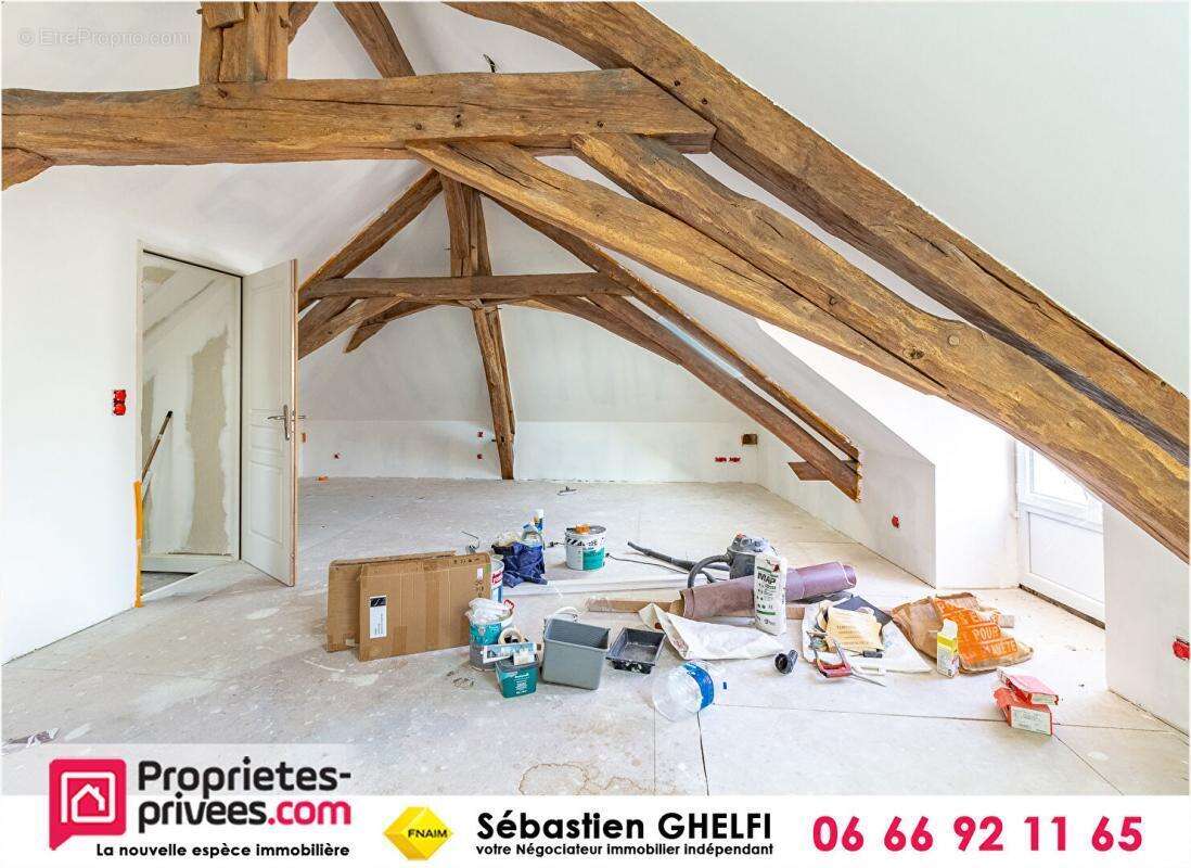 Maison à CONTRES
