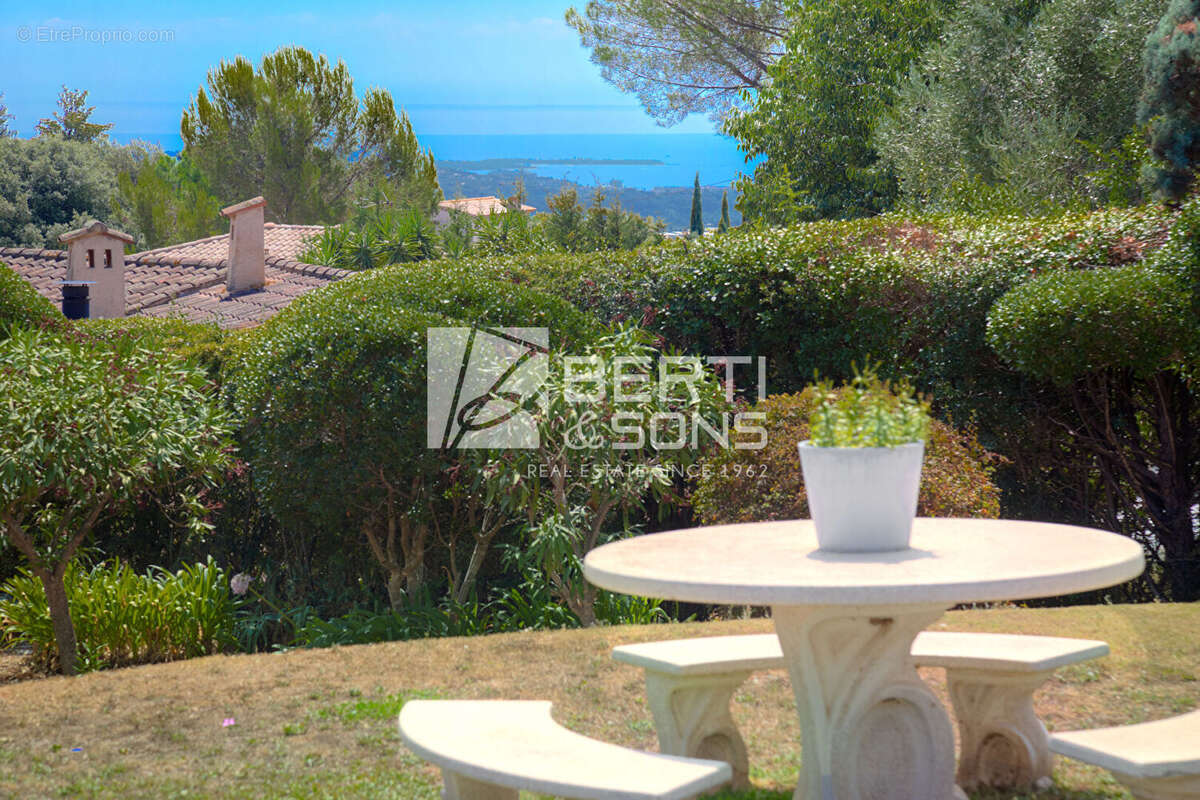 Maison à PEYMEINADE