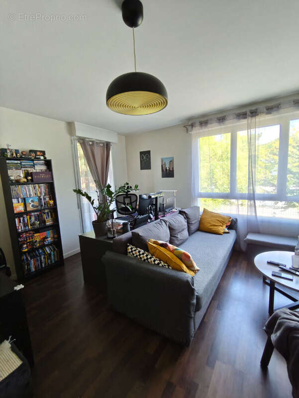 Appartement à SAINT-CYR-SUR-LOIRE