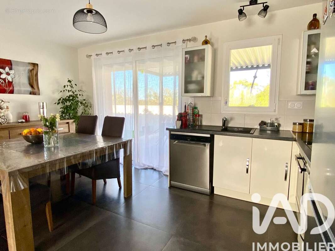 Photo 3 - Maison à BESSINES