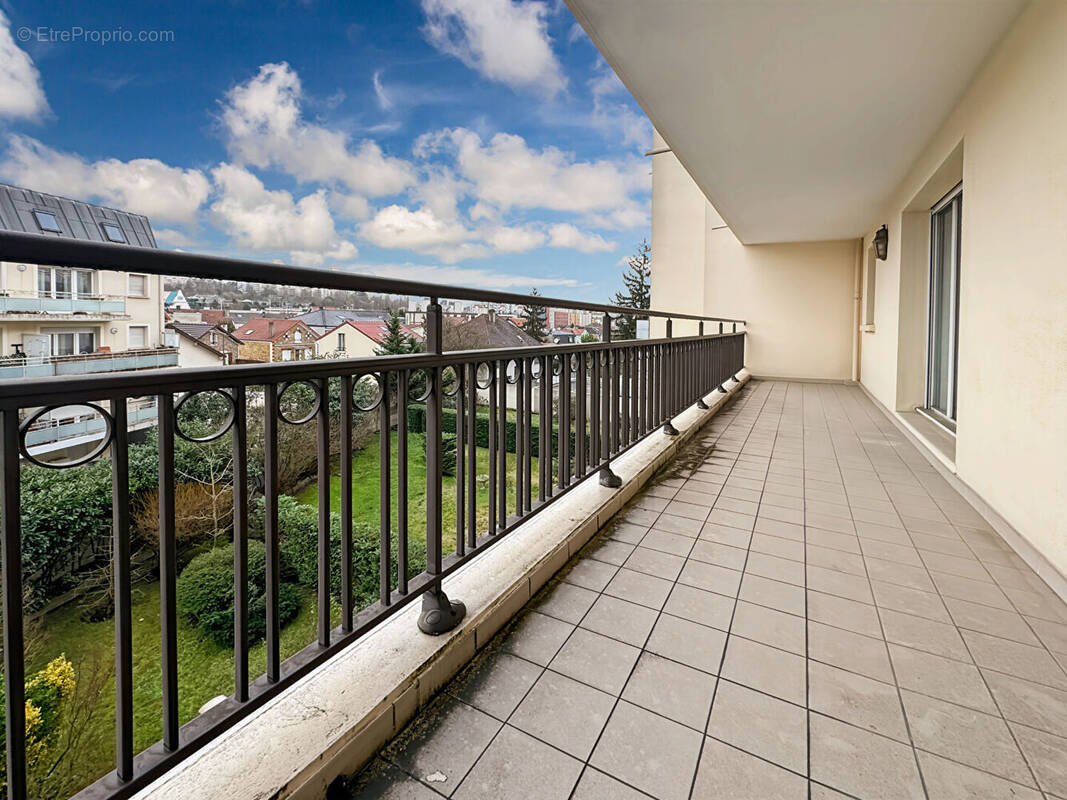 Appartement à ROSNY-SOUS-BOIS
