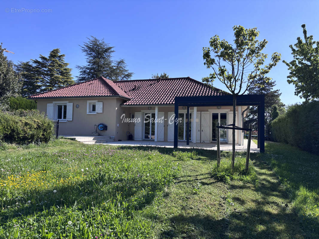 Maison à SAINT-CYR-AU-MONT-D'OR
