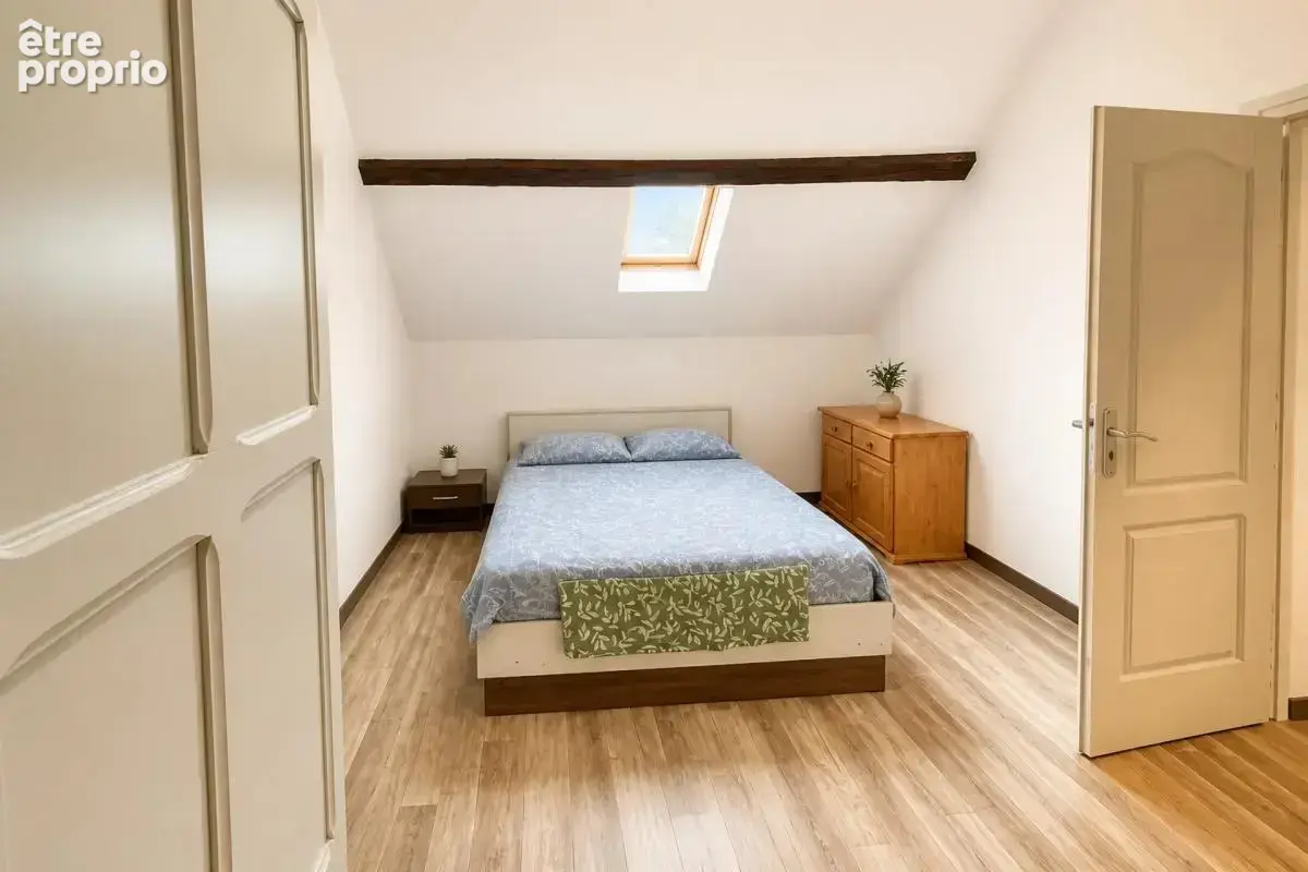 Maison de 6 pièces de 180 m² à Saint-Germain-des-Bois - photo 11