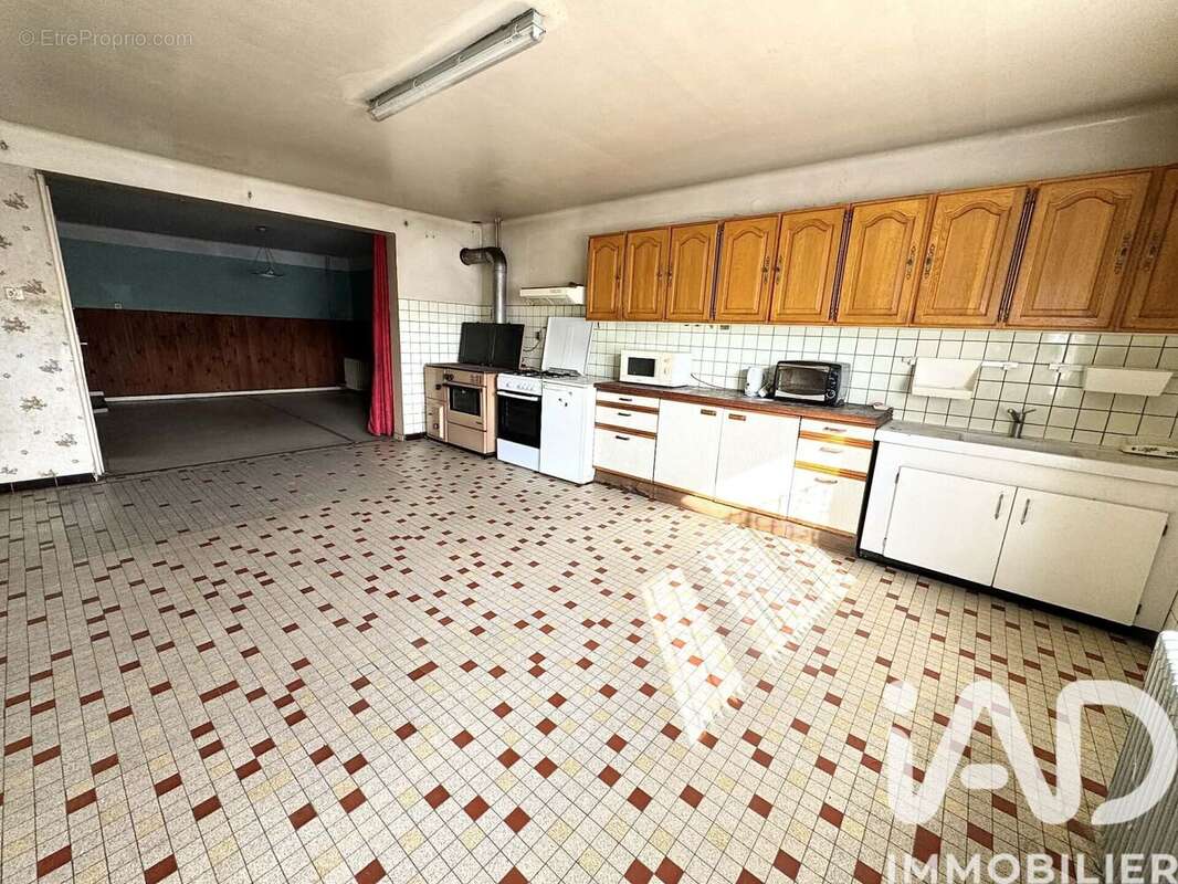 Maison 139 m² à Herny  - photo 2
