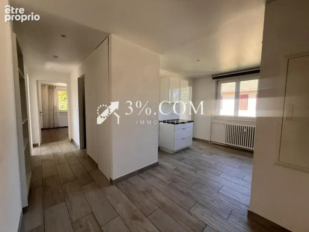 3%COM Magnifique appartement F3 87m2 rénové avec cave et gar - photo 10