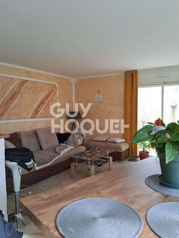 Maison à CAUMONT-SUR-DURANCE