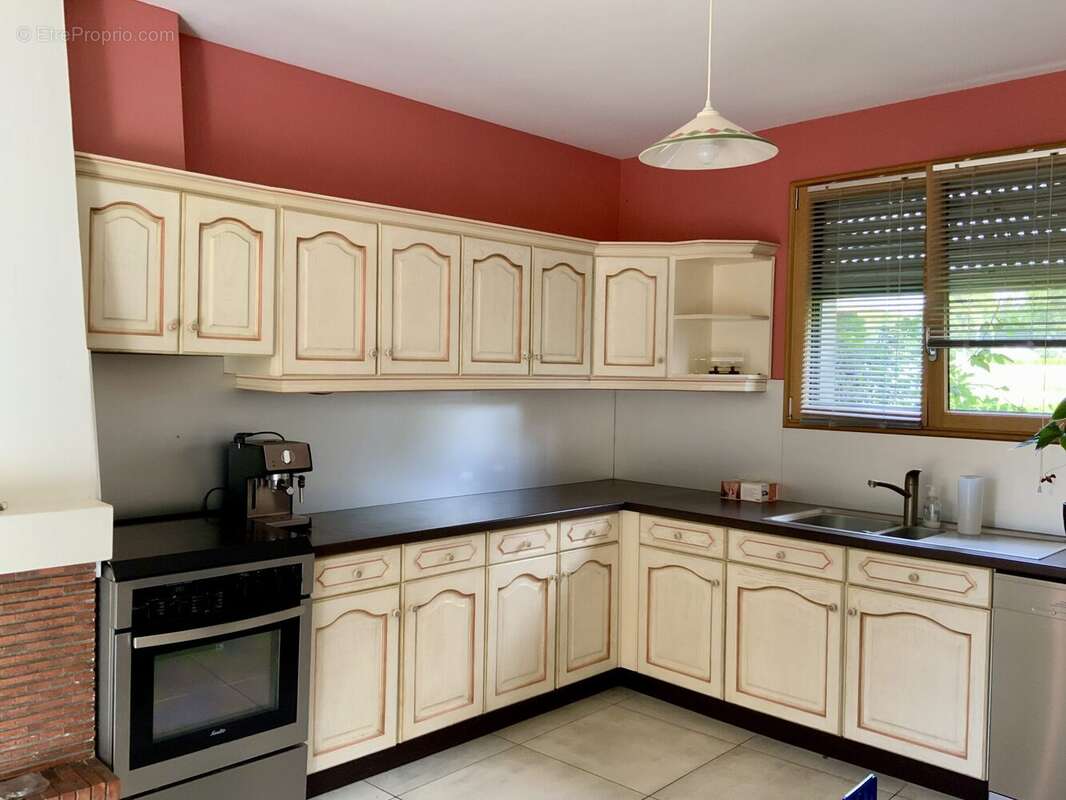 Maison à BOURG-DES-COMPTES