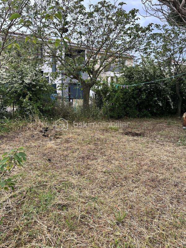 Terrain à AIMARGUES