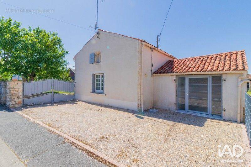 Photo 1 - Maison à NALLIERS