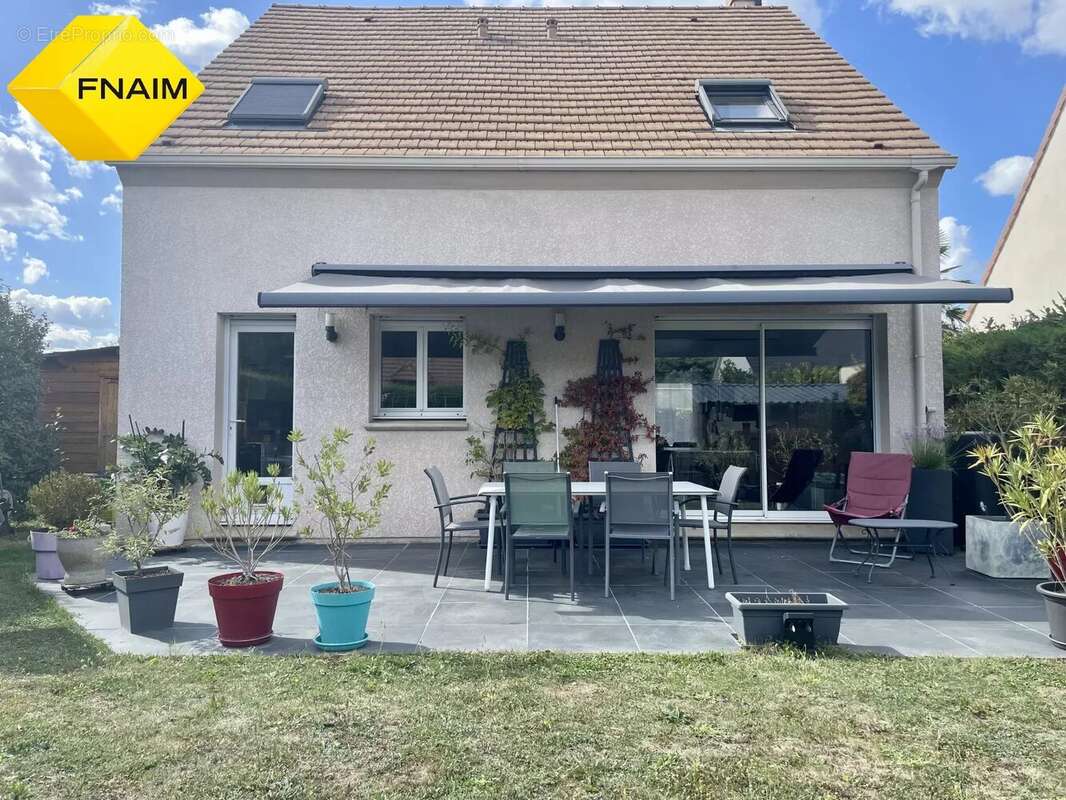 Maison à SAULX-LES-CHARTREUX