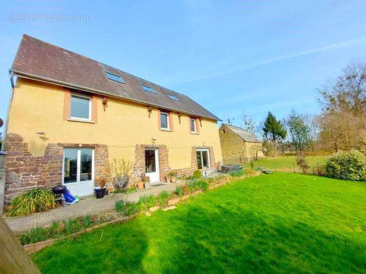 Maison principale - Maison à HUDIMESNIL