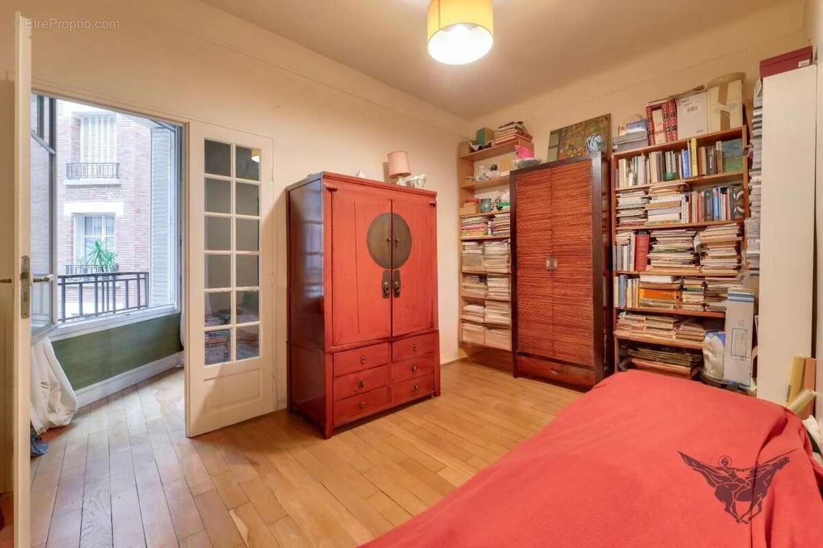 Appartement à PARIS-20E