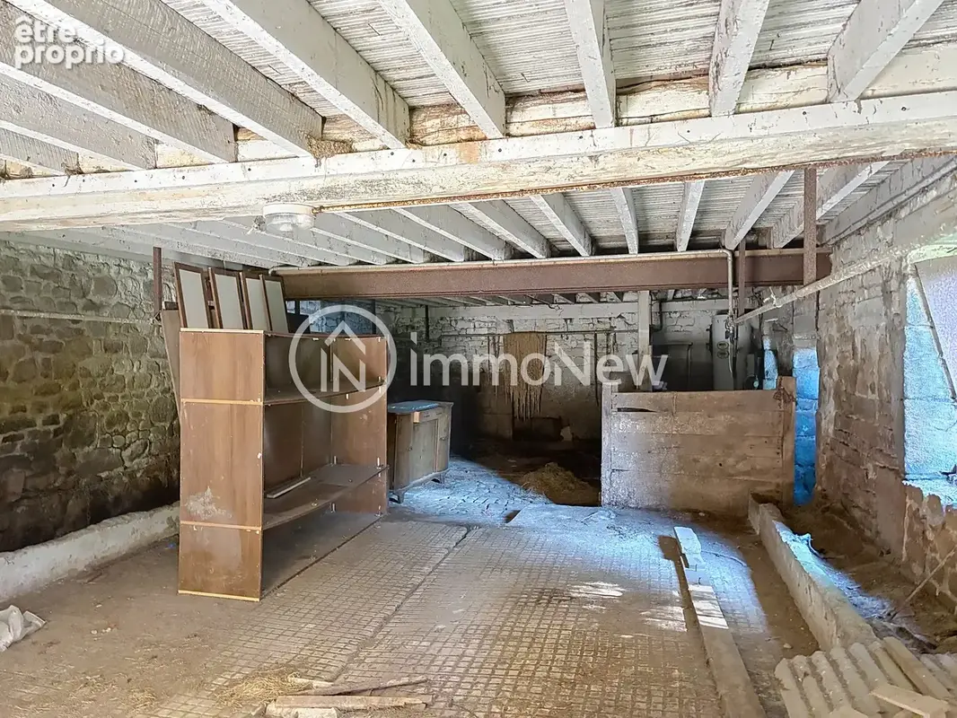 Longere 150 m2 au sol a renover sur terrain 3000 m2 environ apres bornage - photo 3