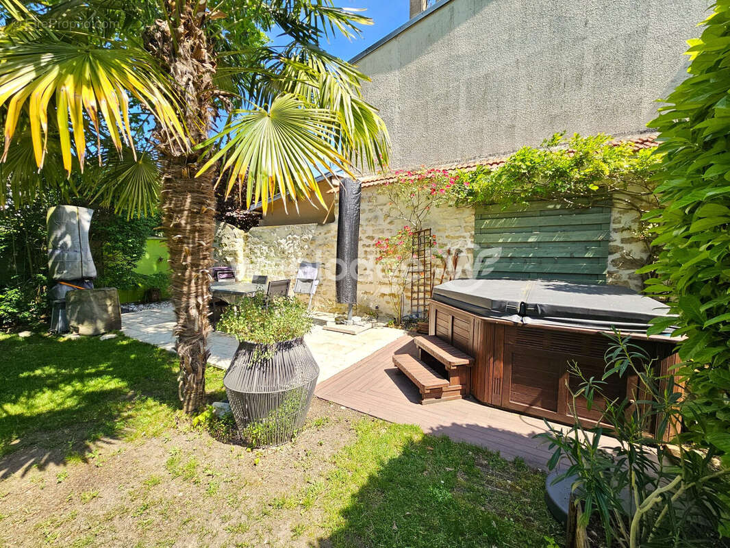 Maison à CONFLANS-SAINTE-HONORINE