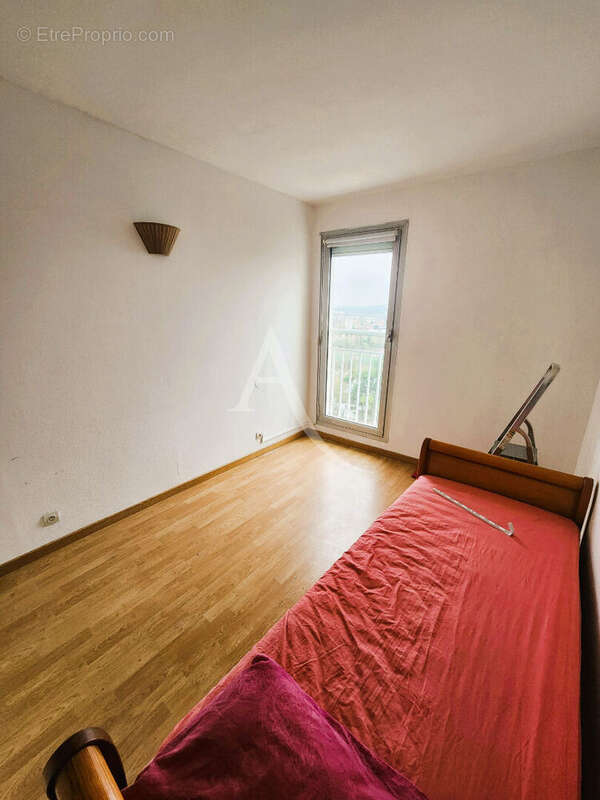 Appartement à FRESNES