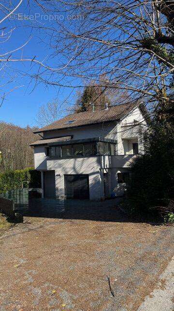 Appartement à DIVONNE-LES-BAINS